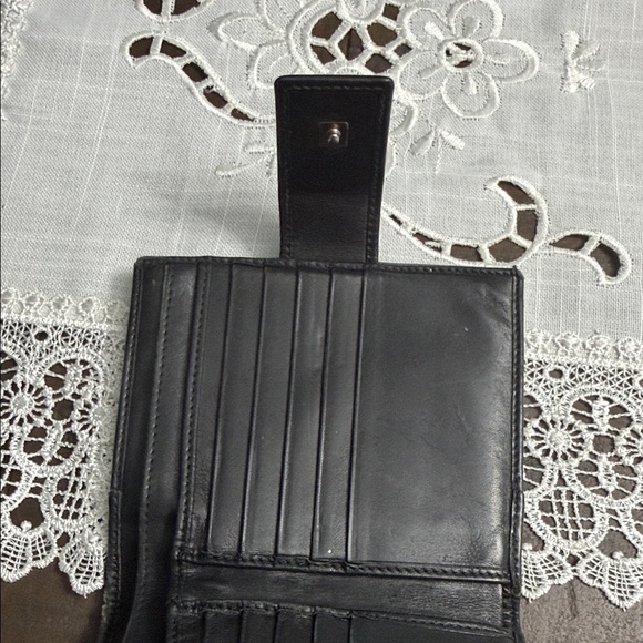 Gucci men Black and Gray Wallet with Red and Green Stripe - Picture 15 of 16